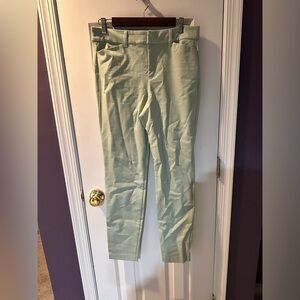 Old Navy High Rise Pixie Flare Pant